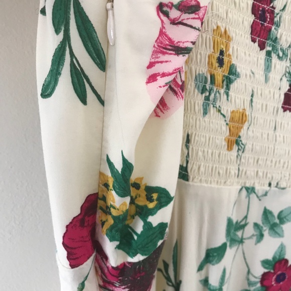 NWT! Old Navy Cream Flowered Dress or long Top - Picture 3 of 5